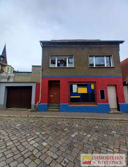 Einfamilienhaus mit Ladenlokal in zentraler Stadtlage - Pritzwalk