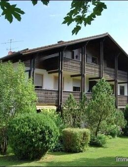 Wohnidylle mitten im Grünen ! Top renovierte 3-Zimmer-Wohnung in Regen - sofrt frei! - Regen