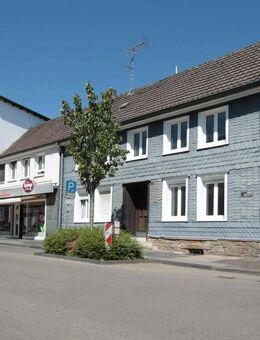 Wohn- und Geschäftshaus mit rd. 128 m² großer, freier Wohnung in zentraler Lage von Wetter (Ruhr) - Wetter (Ruhr)