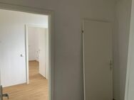 2 Zimmer-Wohnung in ruhiger Umgebung mit modernem Wannenbad - Monheim (Rhein)