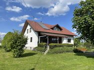 Geräumige 4-Zimmer-Wohnung mit großem Garten - Fronreute