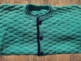 Kinder Strickjacke, handgestrickt im Trachtenstil – ein Unikat in 57572