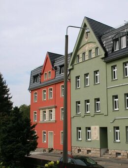 Attraktives Mehrfamilienhaus in Reichenbach – Vollvermietet, Modernisiert und möglich das Nachbarhaus noch mit zu kaufen - Reichenbach (Vogtland)