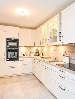 Exklusive Neubauwohnung auf der Altstadtinsel mit XL-Stellplatz, Loggia und Blick auf den Dom! - Lübeck