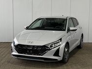 Hyundai i20, 1.0 T-GDI GO Plus 6MT 100 Sitz Alu16, Jahr 2024 - Achern