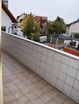 Schöne 3 Zimmer-Wohnung -1.OG - Südbalkon -Hausmeister-90522 Oberasbach - Oberasbach
