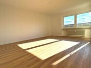 Helle, renovierte 4-Zimmer-Wohnung in Amberg mit Balkon - Amberg