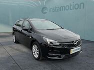 Opel Astra, 1.2 K Sports Tourer Turbo Edition Business, Jahr 2021 - München