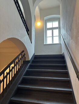 Reizvolle 2-Zimmer DG-Wohnung - Grünhainichen