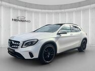 Mercedes GLA 200, Sport Utility Vehicle Urban, Jahr 2017 - Herne