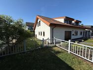 1-2 Familienhaus in Sandhausen mit Garten und 2 Garagen - Sandhausen