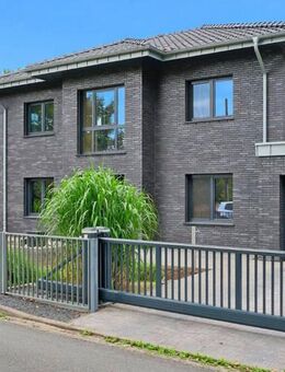 Junge Stadtvilla mit Luxusausstattung: Wohnen zwischen Nord- und Südsee in Xanten-Wardt! - Xanten