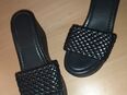 Schwarze Plateau Wedges, Gr. 40 ausgezeichner, passen aber bei 39 in 94327