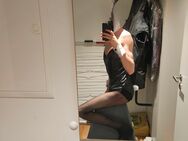 Junger Femboy sucht daddy/sklaven für Kleidung und toys - Bielefeld