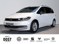 VW Touran, 1.5 l TSI Highline, Jahr 2022 - Hildesheim