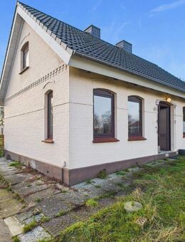 EFH mit direktem Deichblick mit Potenzial und großem Grundstück bestens geeignet für Pferdehaltung - Otterndorf