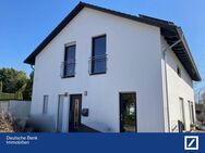 Charmantes Eigenheim in Ludwigshafen am Rhein - Ihr Traumhaus wartet! - Ludwigshafen (Rhein)