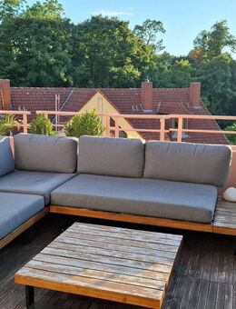 Wohnen über den Dächern Schwetzingens: Maisonette mit ca. 120m², Dachterrasse und 2 TG-Stellplätzen - Schwetzingen