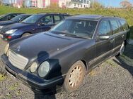 Mercedes-Benz E 280 Elegance Auto. Leder AHK Schiebedach - Gießen