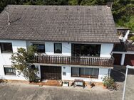 Großes Zweifamilienhaus in exponierter Lage von Niederkirchen - Niederkirchen