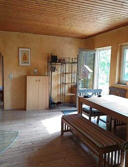 Sonnenverwöhntes Ferienhaus in Waldrandlage mit großem Grundstück - Falkenstein (Rheinland-Pfalz)