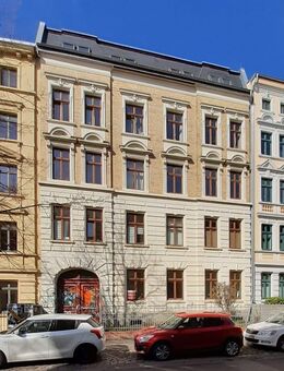 In Renovierung I sonniger Balkon I Tageslichtbad mit Wanne I neue Einbauküche - Magdeburg