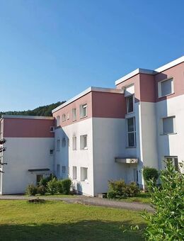 Renovierte Eigentumswohnung mit Balkon und Garage - Landstuhl (Sickingenstadt)