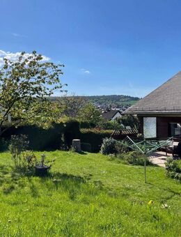 Charmante Hochparterre-Wohnung - 4 Zi. mit Garten, EBK und Garage - Neu Anspach