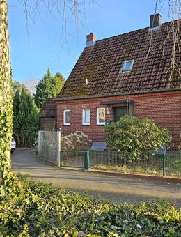 Umfassend saniert! Vermietetes Einfamilienhaus in zentraler Lage! - Mölln (Schleswig-Holstein)