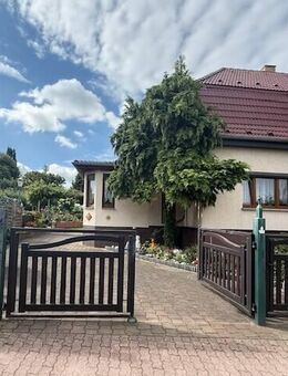 Doppelhaushälfte mit riesigem Grundstück in Panitzsch bei Leipzig - Borsdorf