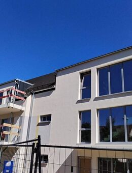 Bewohner gesucht - 3-Raumwohnung in Kötzschenbroda wartet auf seinen Bewohner ERSTBEZUG & Balkon, inkl. TG-Stellplatz - Radebeul