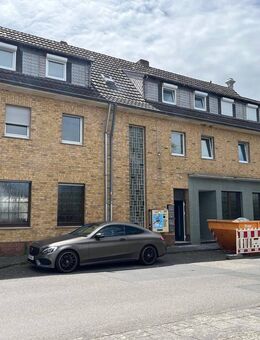Modern & offen: Frisch sanierte Erdgeschosswohnung mit Terrasse in Troisdorf - Troisdorf