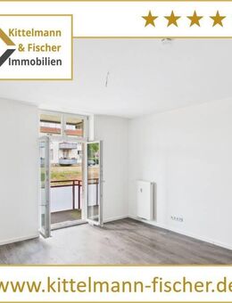 Frisch renovierte 2-Zimmer-Wohnung mit Balkon, zwei Stellplätzen und moderner Hybridheizung - Mariental