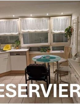 RESERVIERT ! Renovierungsbedürftige & große Eigentumswohnung mit Einbauküche. - Dülmen