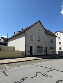 Mehrfamilienhaus mit 14 Zimmern, modernisiert & gut vermietet - attraktive Kapitalanlage! - Deggendorf