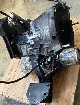 Fiat Ducato F290 - 5 Gang Schalt-Getriebe 125 tkm (aus BJ93 2,5l D) gebr. (Saugdiesel) GetNr 9607213510 2-2 - Schotten Zentrum