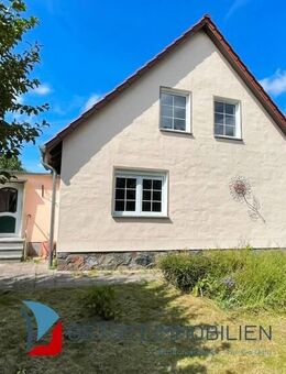 TOP- Angebot für kurze Zeit, EFH, Grdstk. ca. 3.080 m², Wfl. ca. 123 m², ländli. Lage, Einb.-Küche, Kaminofen, viel Ausb.-Res., ges. Nfl. ca. 285 m², - Schmatzin