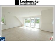 Fertig ausgebaut und direkt beziehbar: Lichtdurchflutete 4-Zimmer-Dachgeschoss-Wohnung mit Aufzug - Remseck (Neckar)
