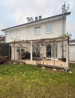 Ihr neues Zuhause in Bergheim: Stilvolle Doppelhaushälfte in ruhiger Lage - Bergheim (Nordrhein-Westfalen)