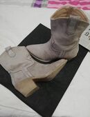 Modische Damenstiefel im Cowboystyle - der Schuhtrend für Winter 202 in 76227