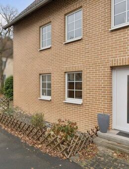 Wolfsburg-Hohenstein: Großzügiges Reihenendhaus mit Garage - Wolfsburg