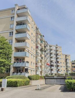 Attraktive 3-Zimmer-Wohnung mit Loggia und guter Energieeffizienz in Duisburg-Süd - sofort frei! - Duisburg