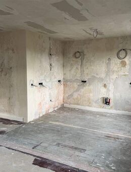 Zentralgelegene 4-Zimmerwohnung in Stadtvilla - Erstbezug nach umfangreicher Renovierung - Rhede