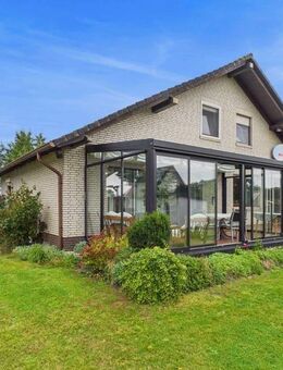Raumwunder im Seemannsort! Großes Wohnhaus mit Wintergarten und Garage in ruhiger Lage zu verkaufen - Barßel