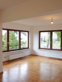 Schöne 3 Zimmer Wohnung mit toller, großer Südterrasse in Schopfloch - Schopfloch (Baden-Württemberg)