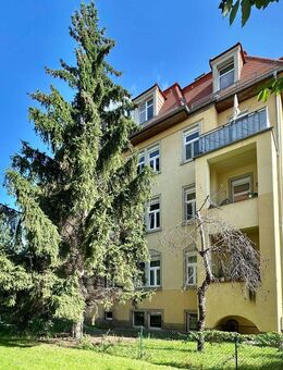 Entzückende 2,5-Zimmer-Wohnung mit Stellplatz in beliebter Lage von Striesen - Dresden