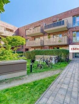 IMMOBERLIN.DE - Exklusive Gartenwohnung mit 2 Terrassen & Tiefgaragenplatz in Trendlage - Berlin