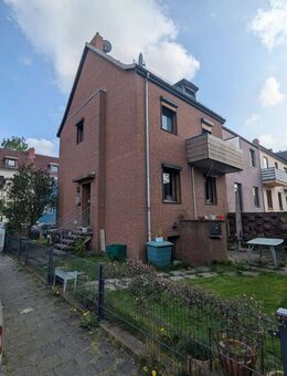 ## Nähe Kirchweg, gepflegtes 5 Zi. Haus, zusätzlich 2 Zi. Einliegerwohnung, Garten und Garage ## - Bremen