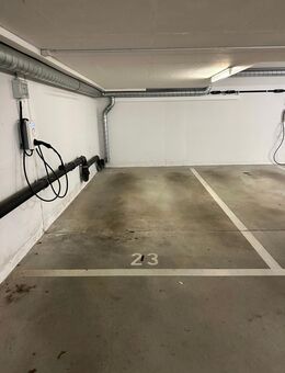 Tiefgaragenstellplatz mit E-Ladestation in Nähe Bahnhof Uster - Uster