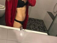 Geiler Chat inkl. Bild, Vid, Audio mit natürlicher junger, sportlicher Blondine 😏💬 💦 - Frankfurt (Main)